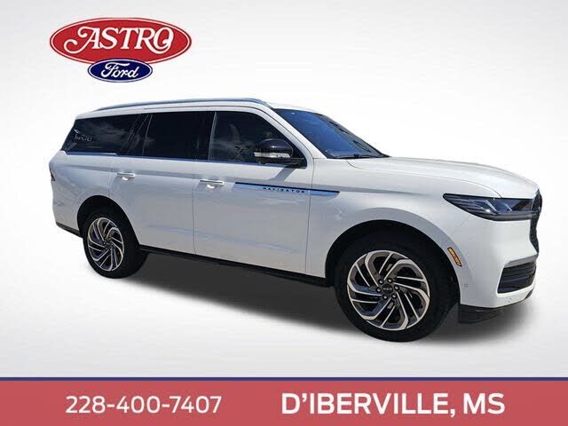 2025 LINCOLN Navigator