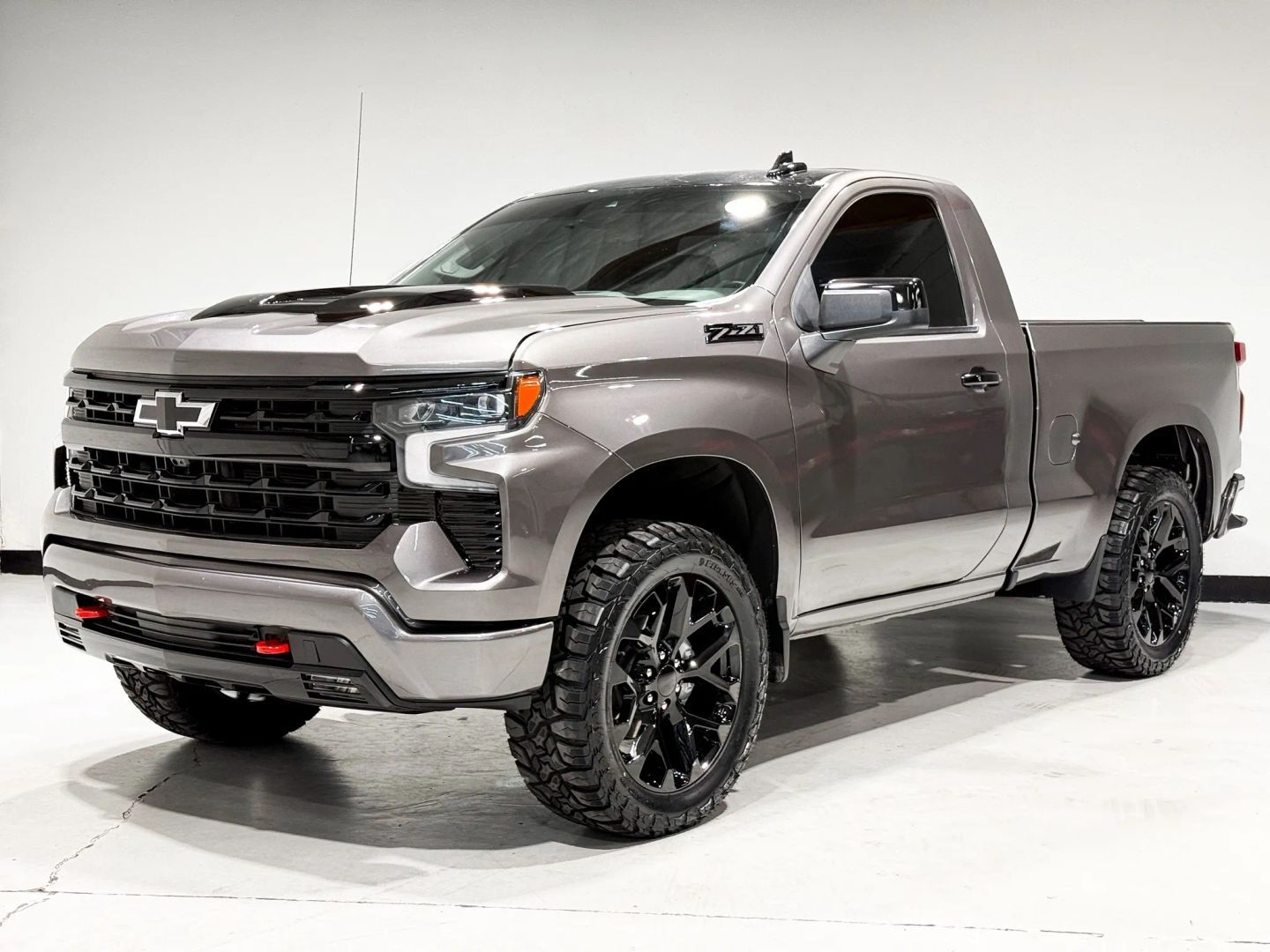 2025 CHEVROLET Silverado