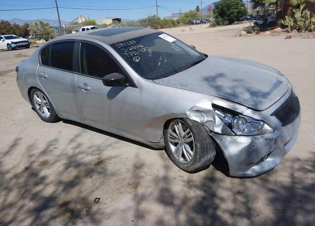 2013 INFINITI G37