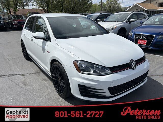 2016 VOLKSWAGEN Golf GTI