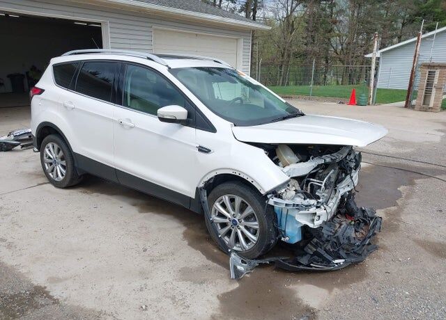 2017 FORD Escape