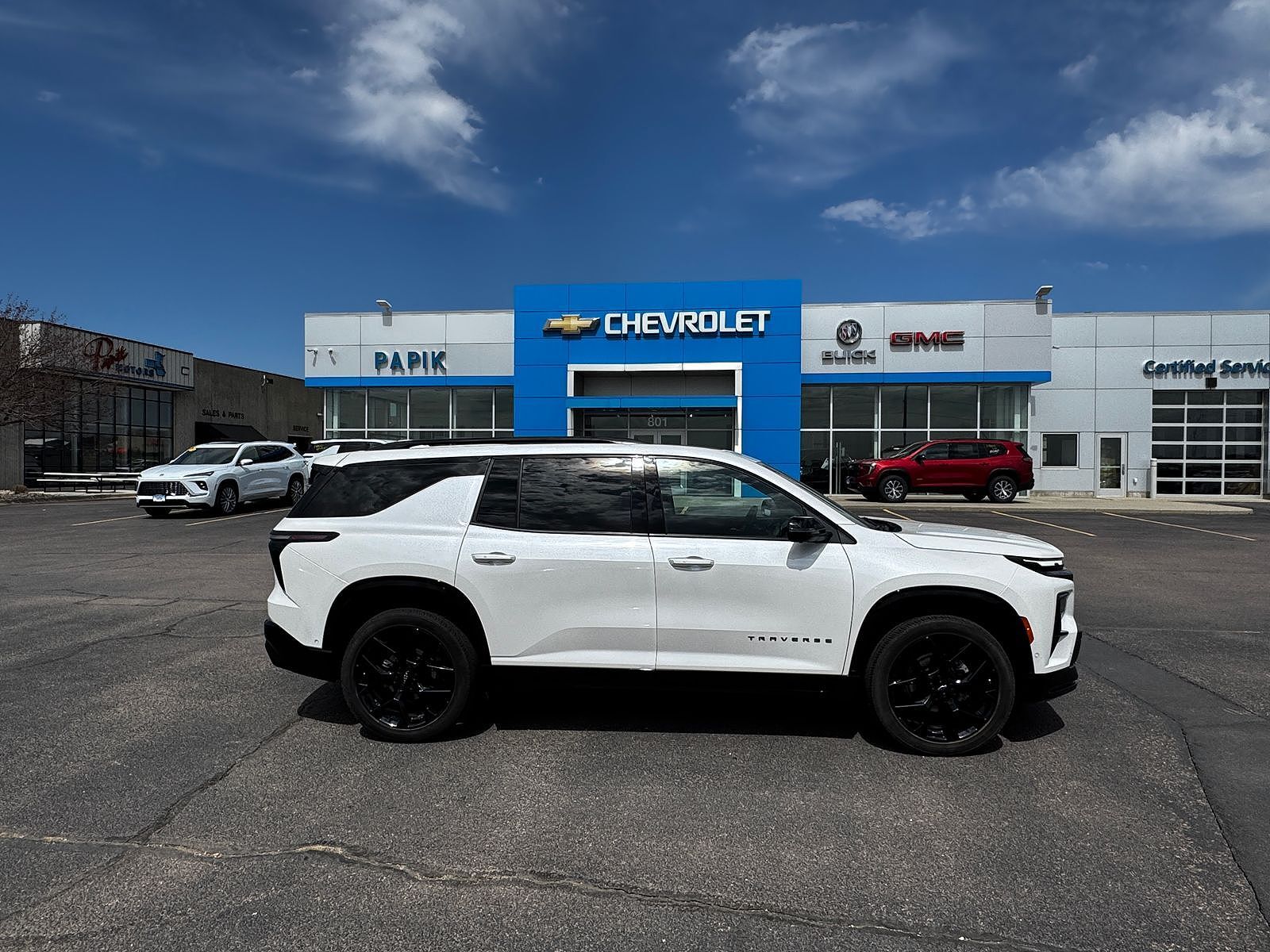 2024 CHEVROLET Traverse