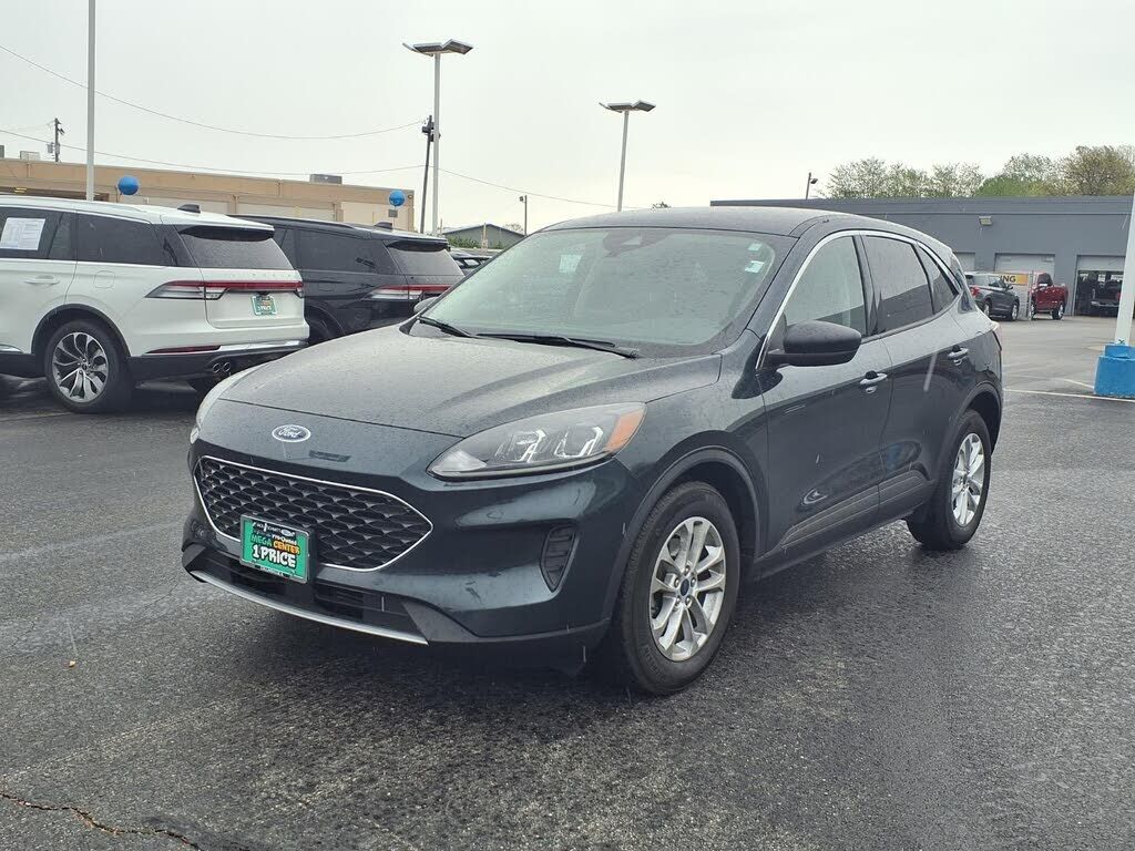 2022 FORD Escape