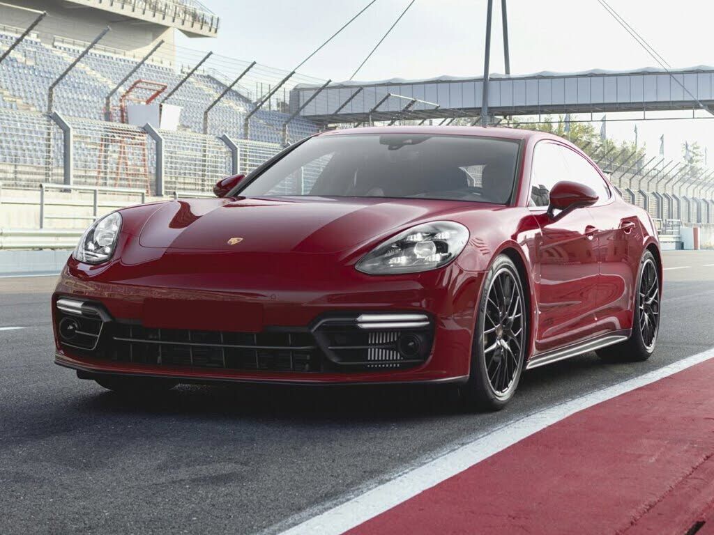 2019 PORSCHE Panamera