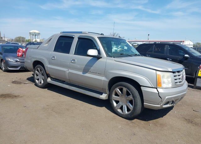 2005 CADILLAC Escalade