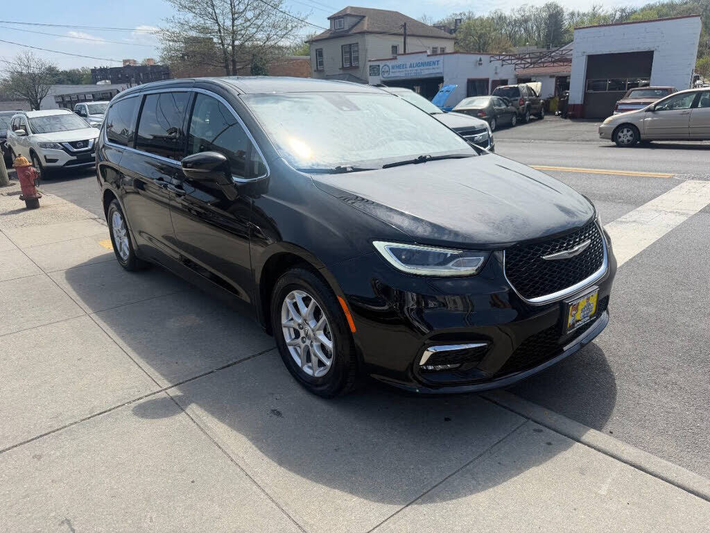 2024 CHRYSLER Pacifica