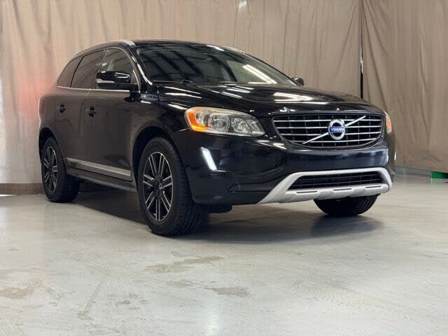 2017 VOLVO XC60