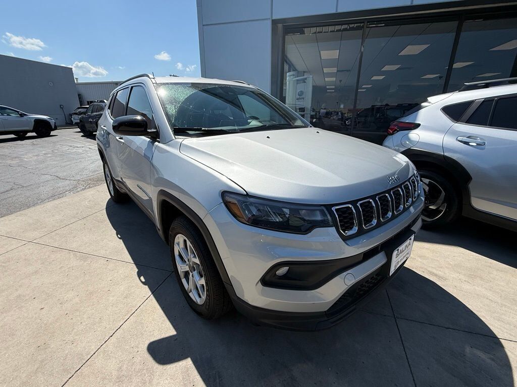 2025 JEEP Compass