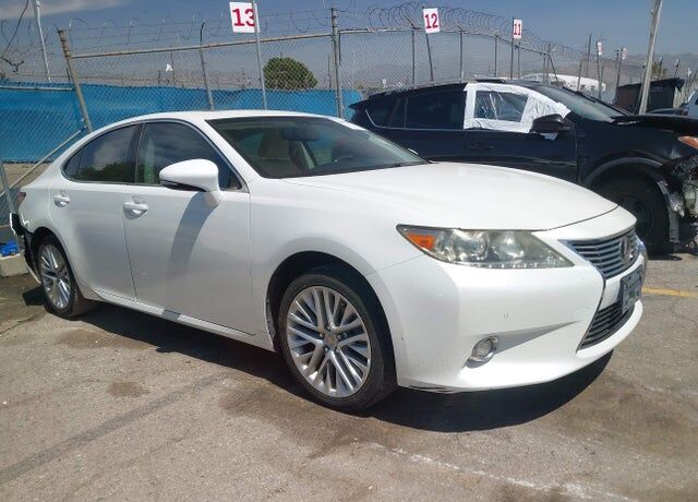 2014 LEXUS ES