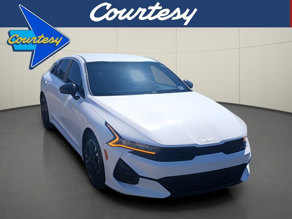 2022 KIA K5