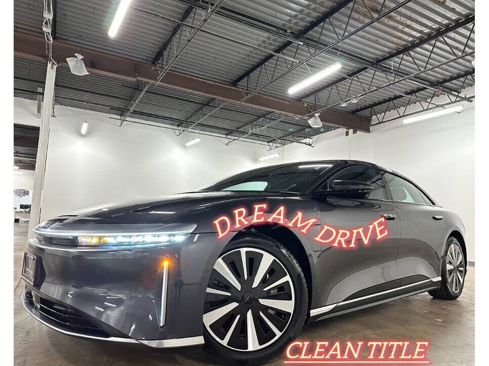 2025 LUCID Air