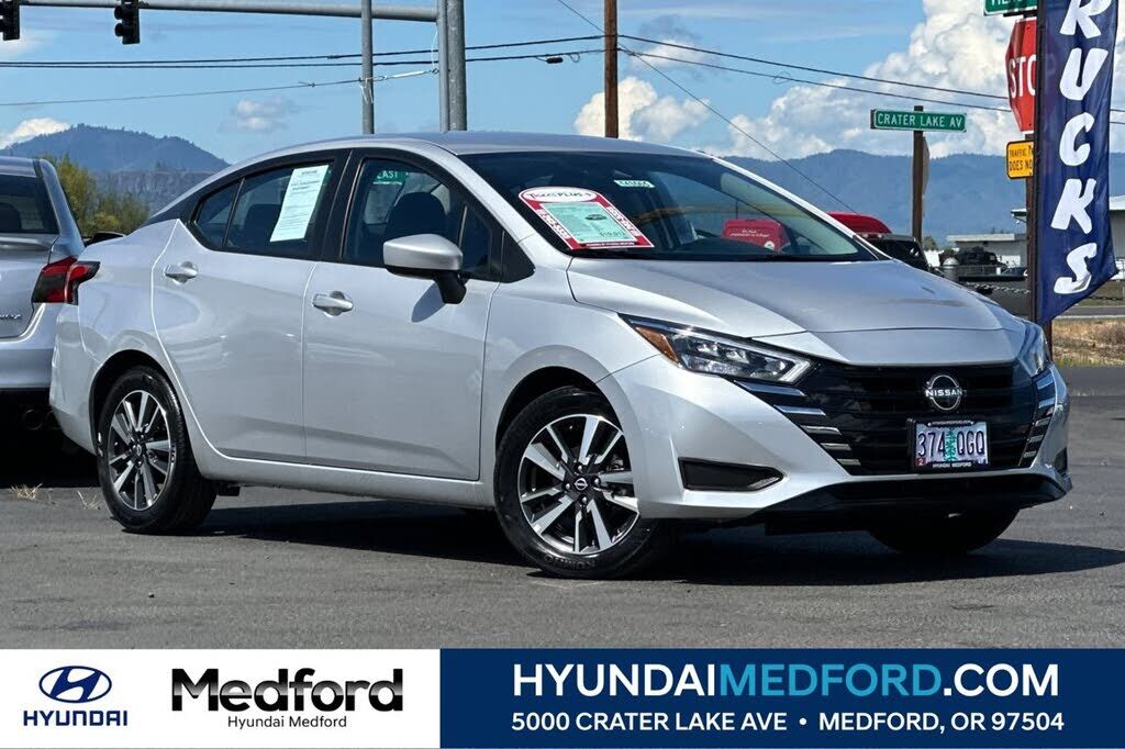 2025 NISSAN Versa