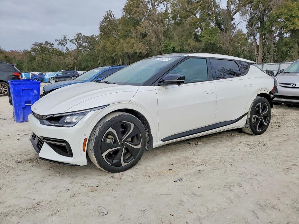2023 KIA EV6