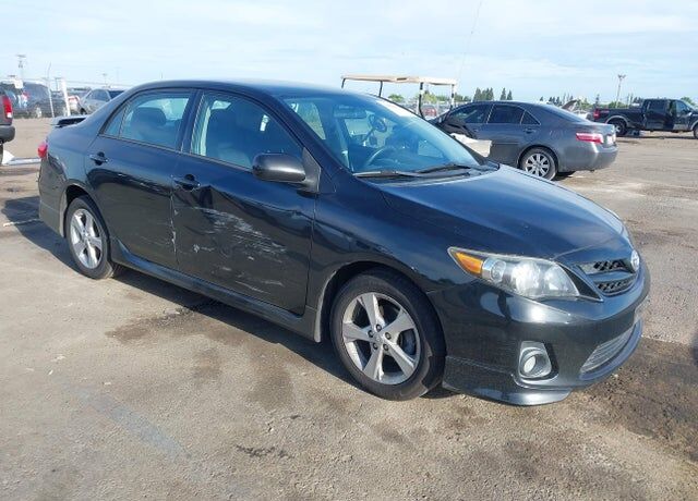 2013 TOYOTA Corolla