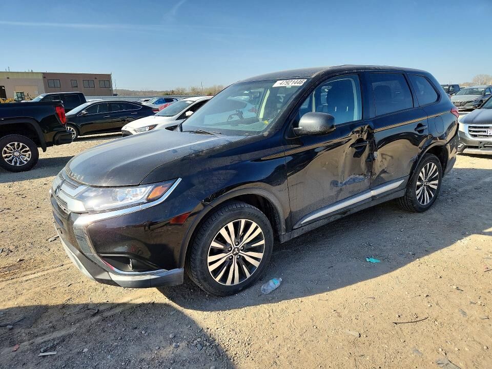 2019 MITSUBISHI Outlander