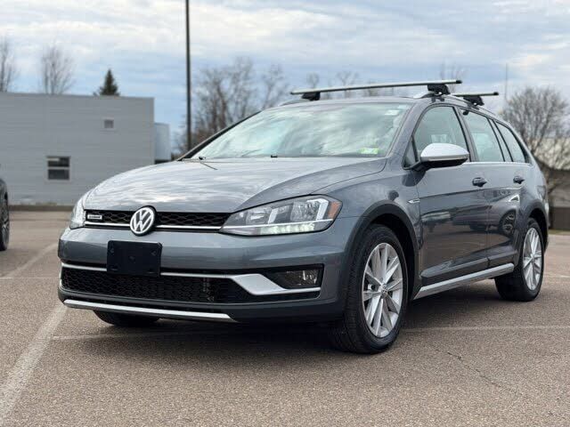 2018 VOLKSWAGEN Golf Alltrack