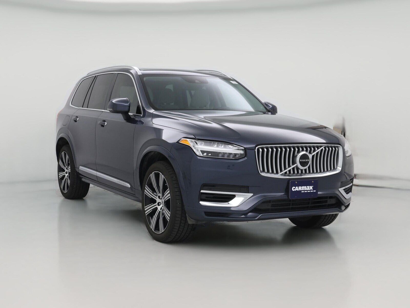 2022 VOLVO XC90