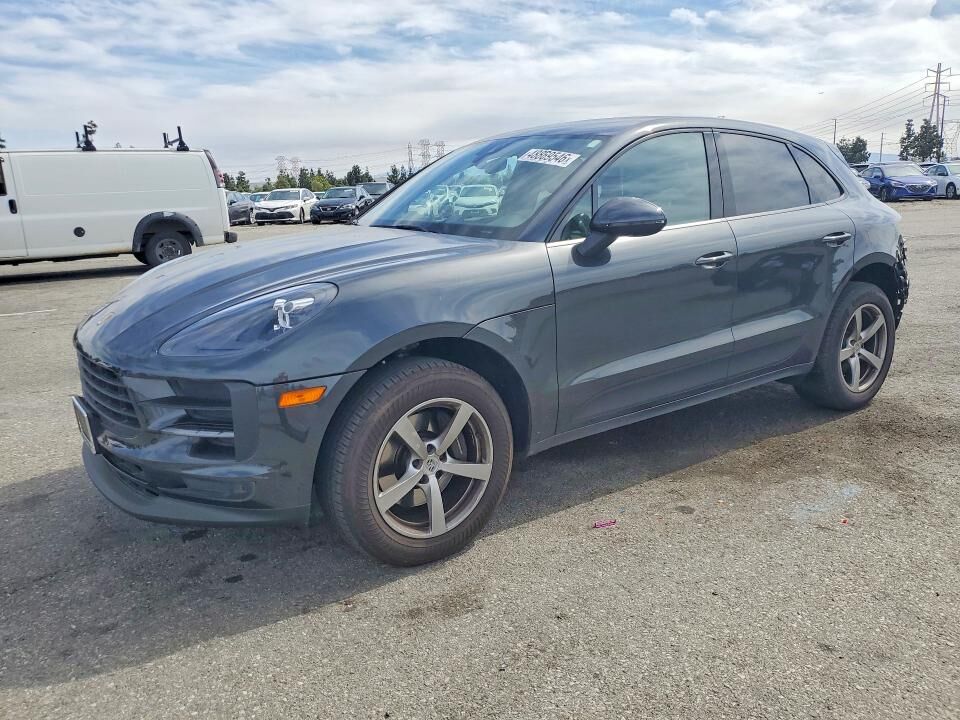 2020 PORSCHE Macan