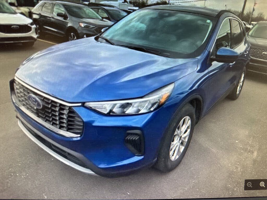 2023 FORD Escape