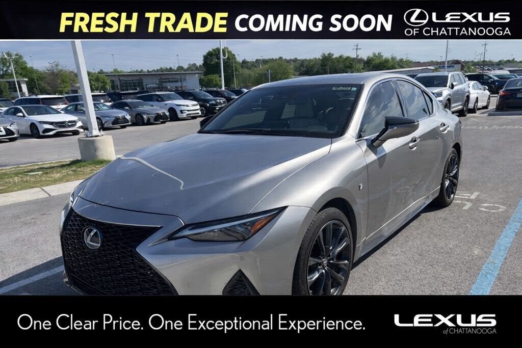 2021 LEXUS IS
