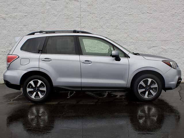 2017 SUBARU Forester