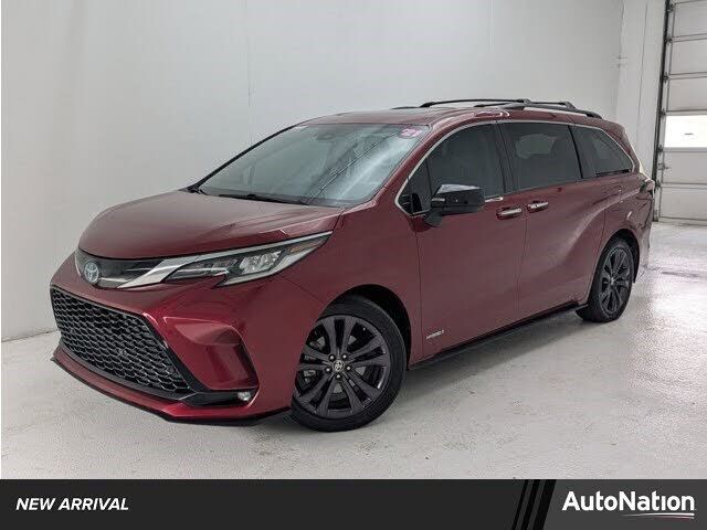 2021 TOYOTA Sienna