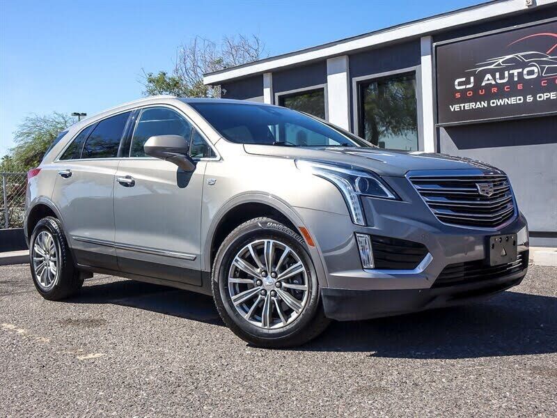 2017 CADILLAC XT5