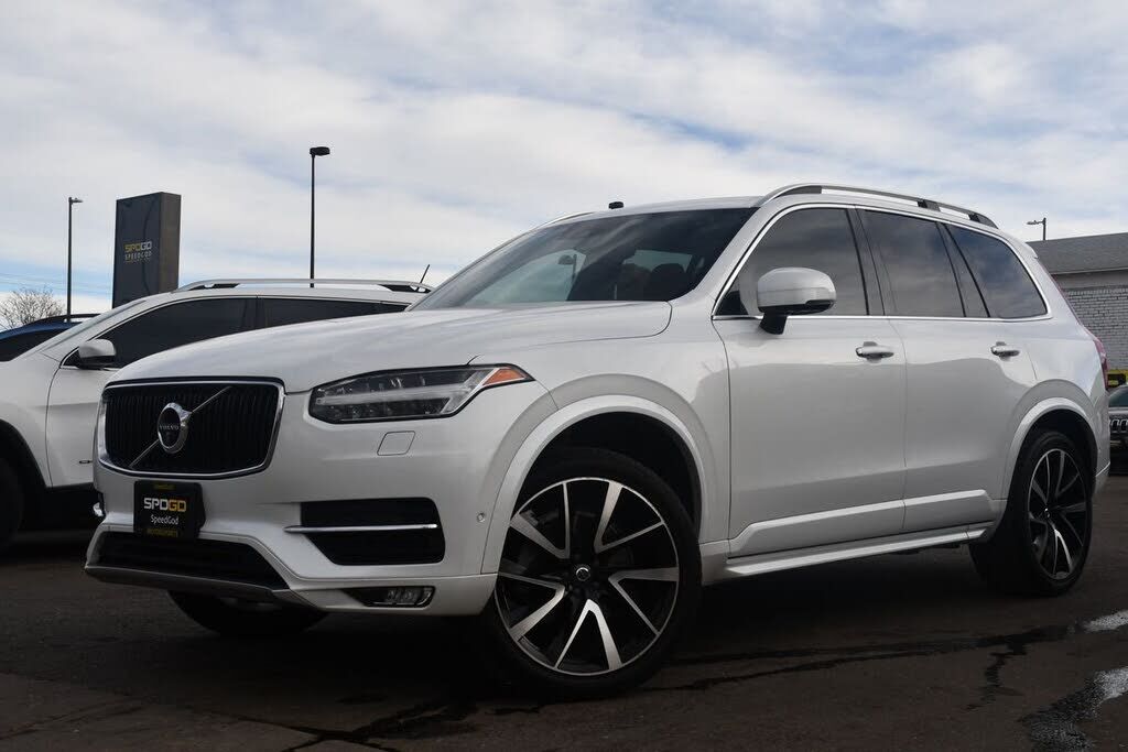 2018 VOLVO XC90