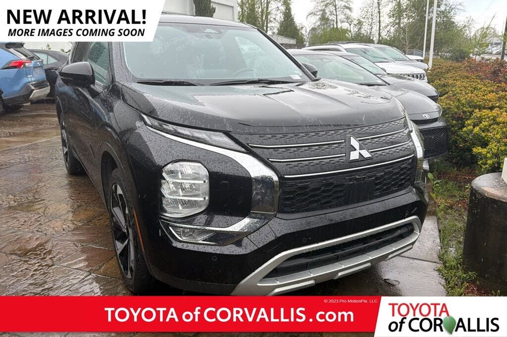 2024 MITSUBISHI Outlander