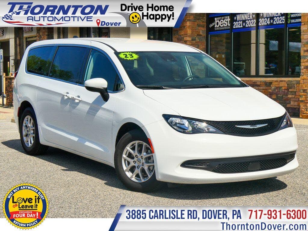 2023 CHRYSLER Voyager