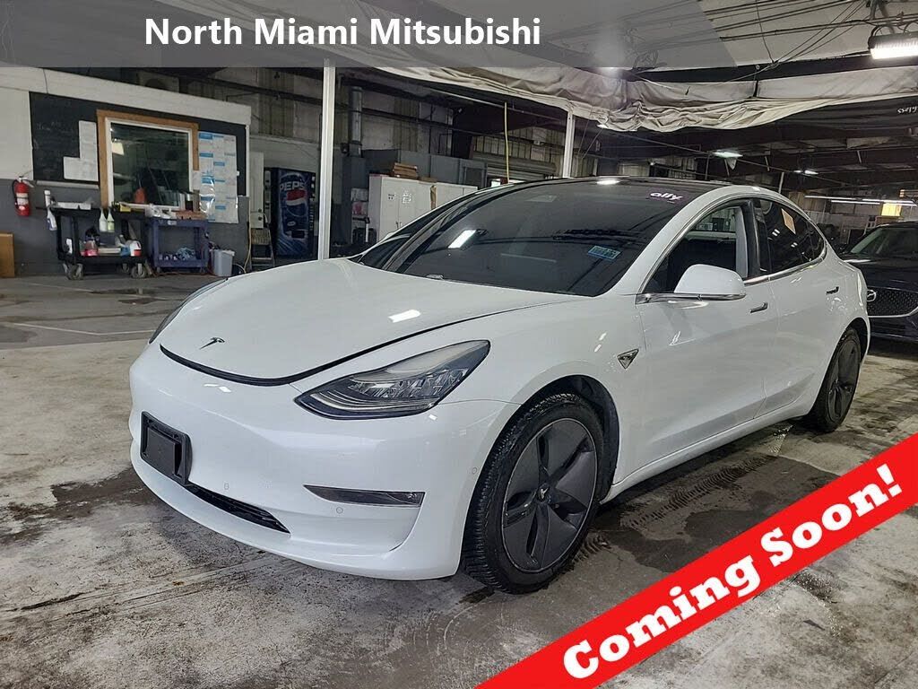 2018 TESLA Model 3
