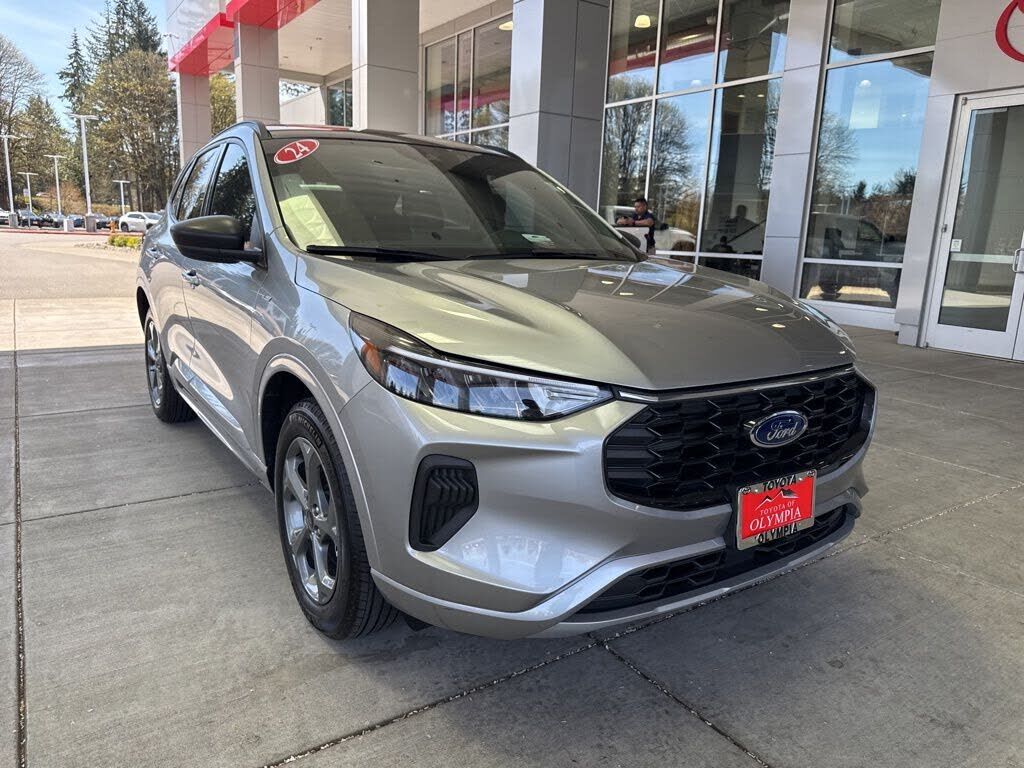 2024 FORD Escape