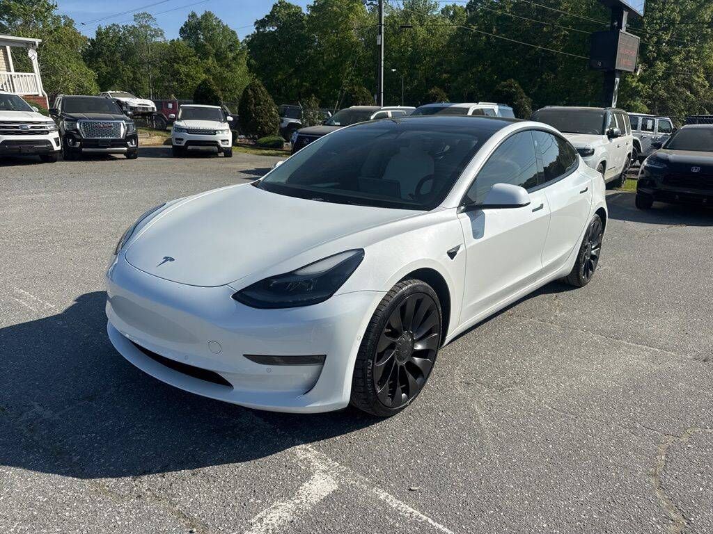 2022 TESLA Model 3