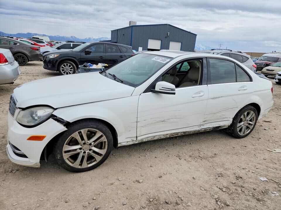 2013 MERCEDES-BENZ C-Class