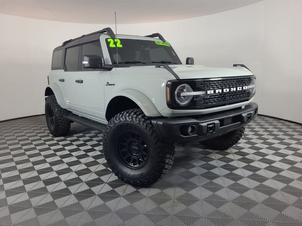 2022 FORD Bronco