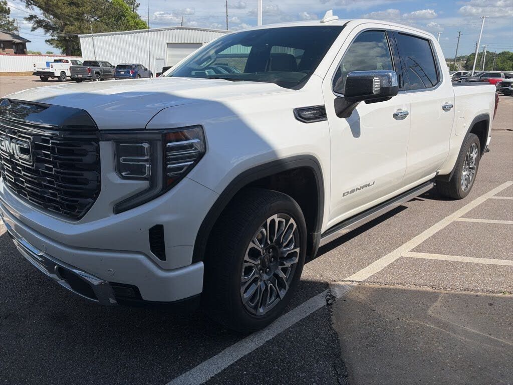 2023 GMC Sierra