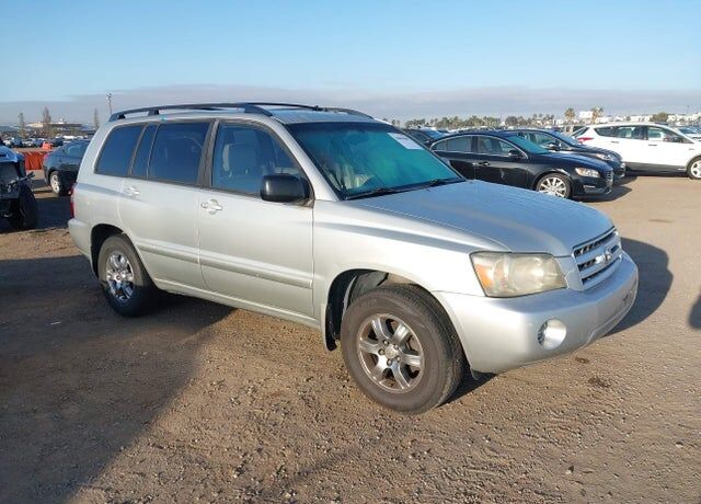 2004 TOYOTA Highlander