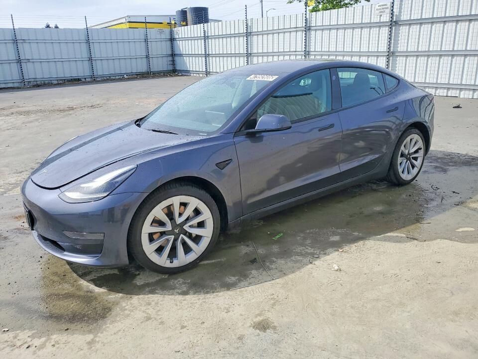 2022 TESLA Model 3