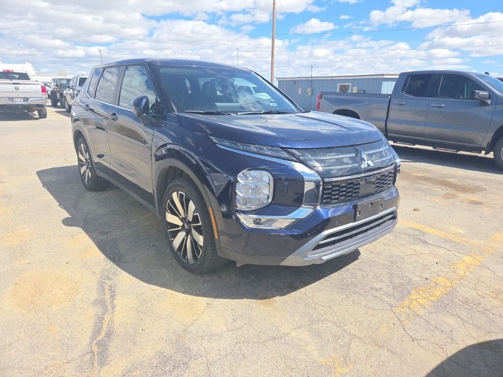 2025 MITSUBISHI Outlander