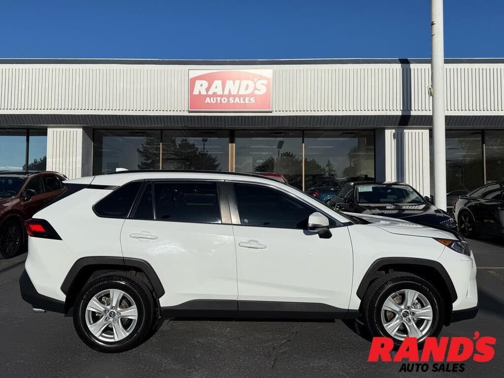 2019 TOYOTA RAV4
