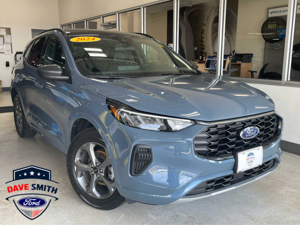 2024 FORD Escape