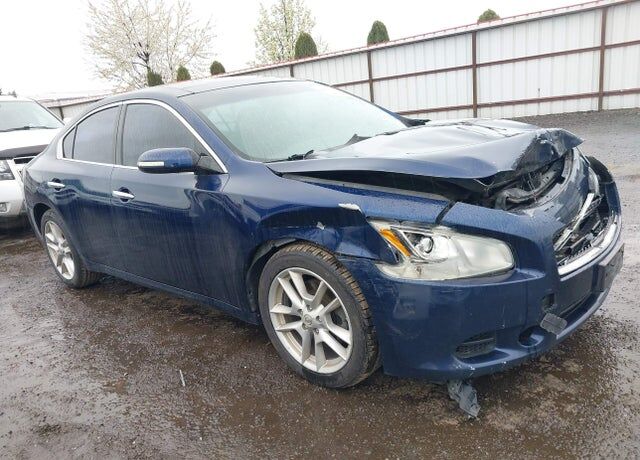 2009 NISSAN Maxima