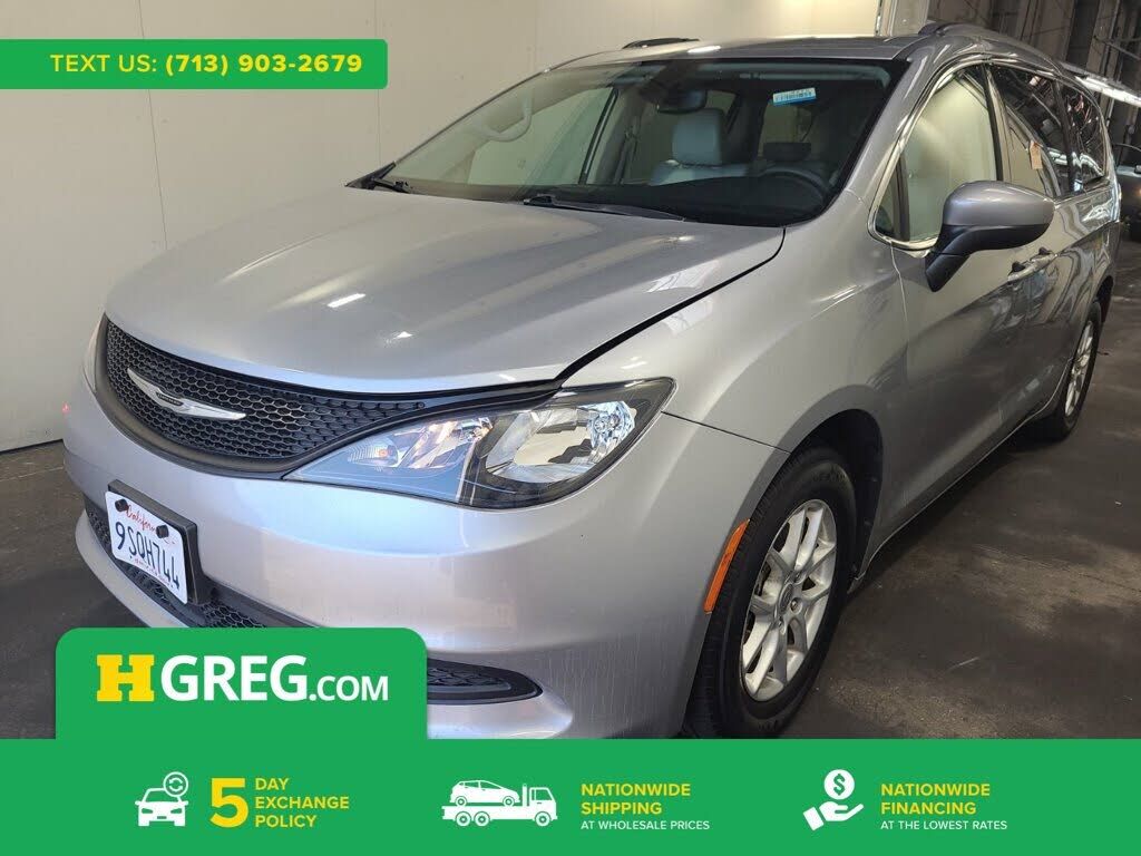 2021 CHRYSLER Voyager