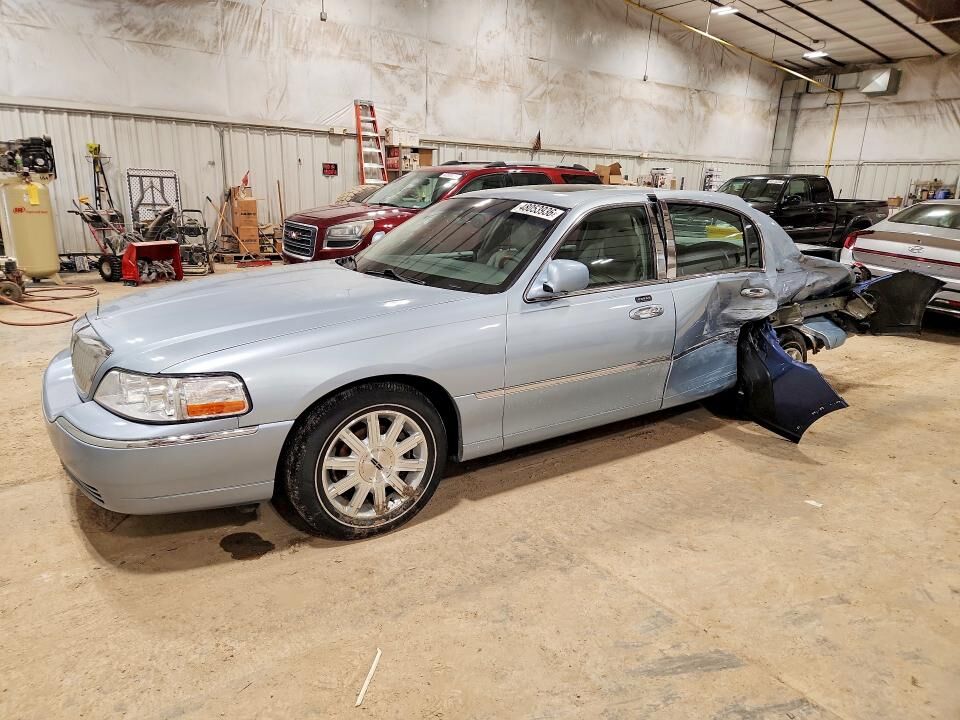 2007 LINCOLN Town Car
