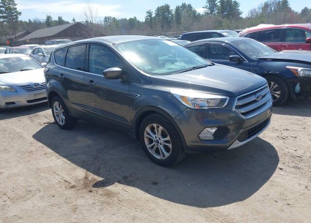 2017 FORD Escape