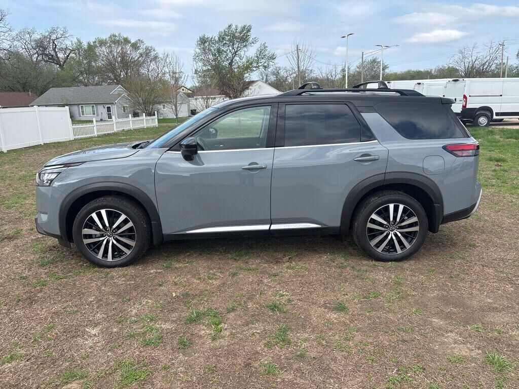 2025 NISSAN Pathfinder