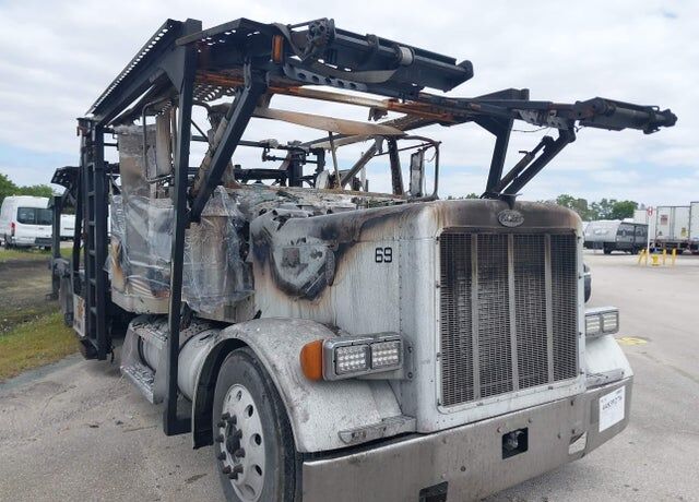 2007 PETERBILT 379