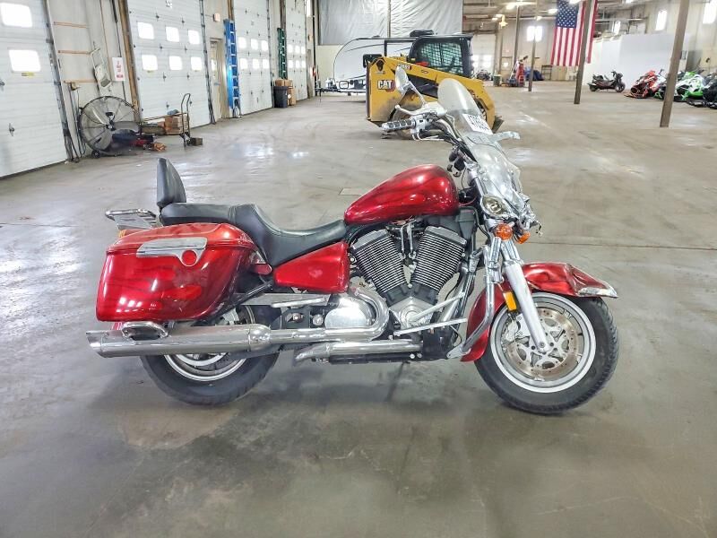 2005 VICTORY Touring