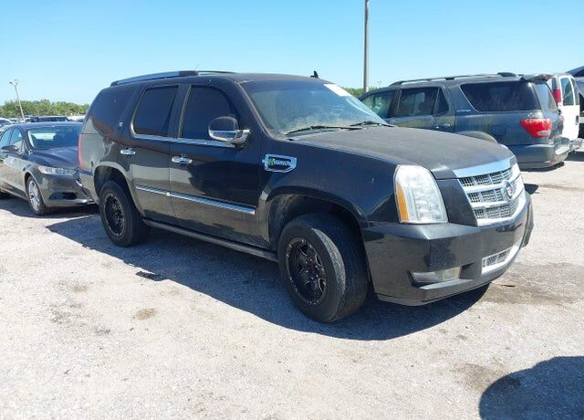 2011 CADILLAC Escalade