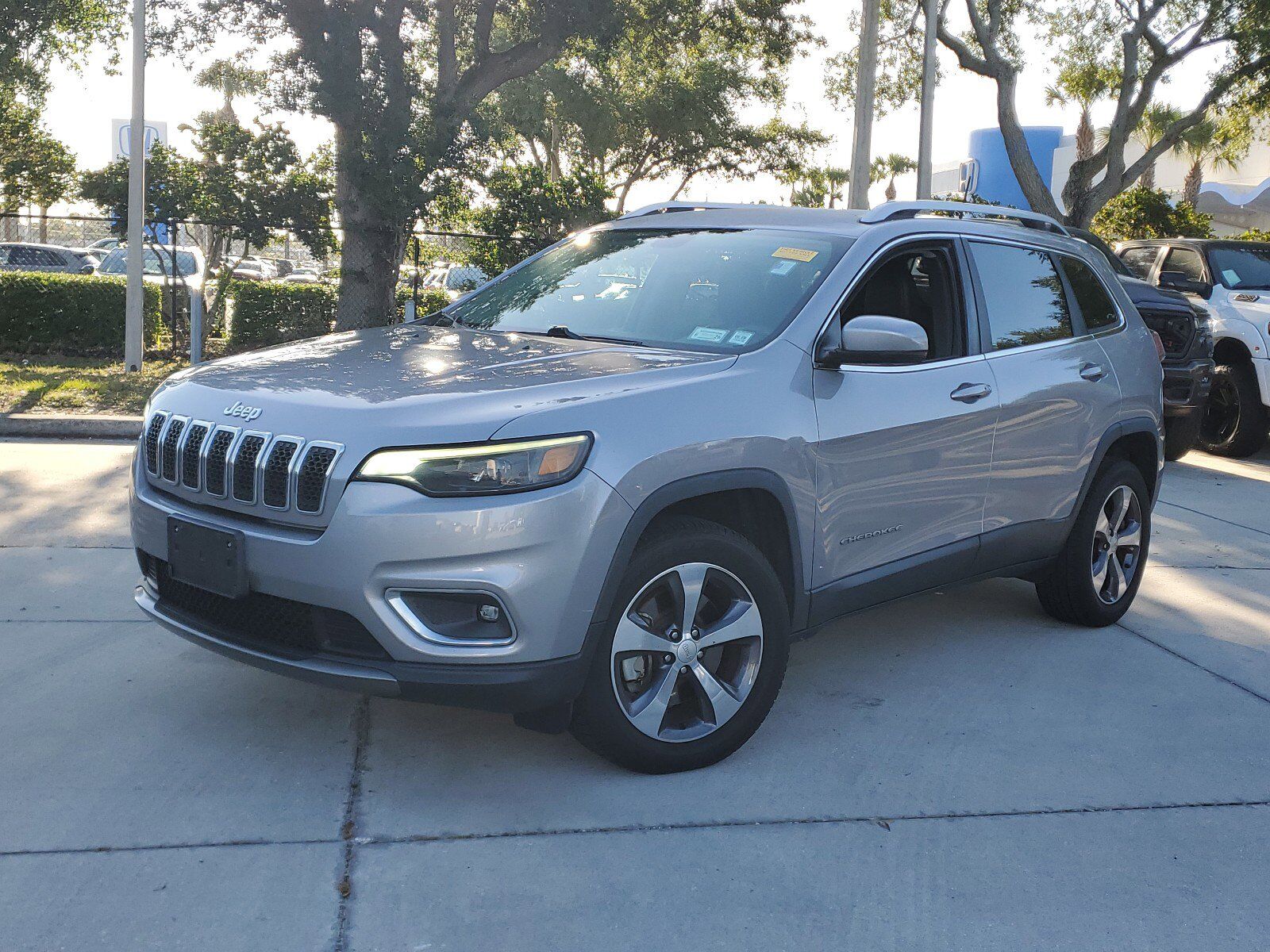 2020 JEEP Cherokee
